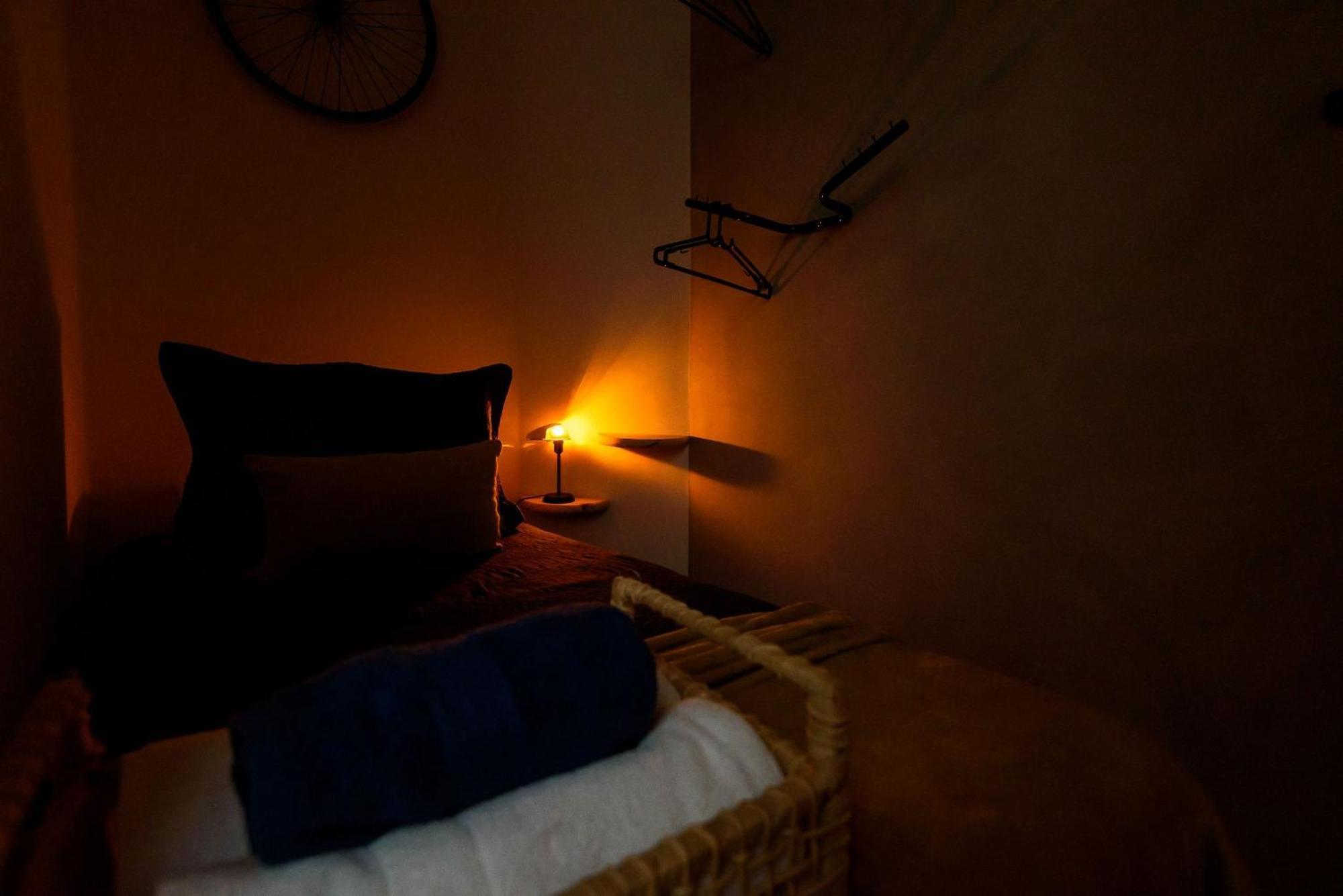 2 Quartos No Leblon A 300m Da | Adp 386/603 Apartamento *