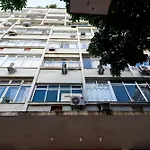 2 Quartos No Leblon A 300M Da Praia | Adp 386/603