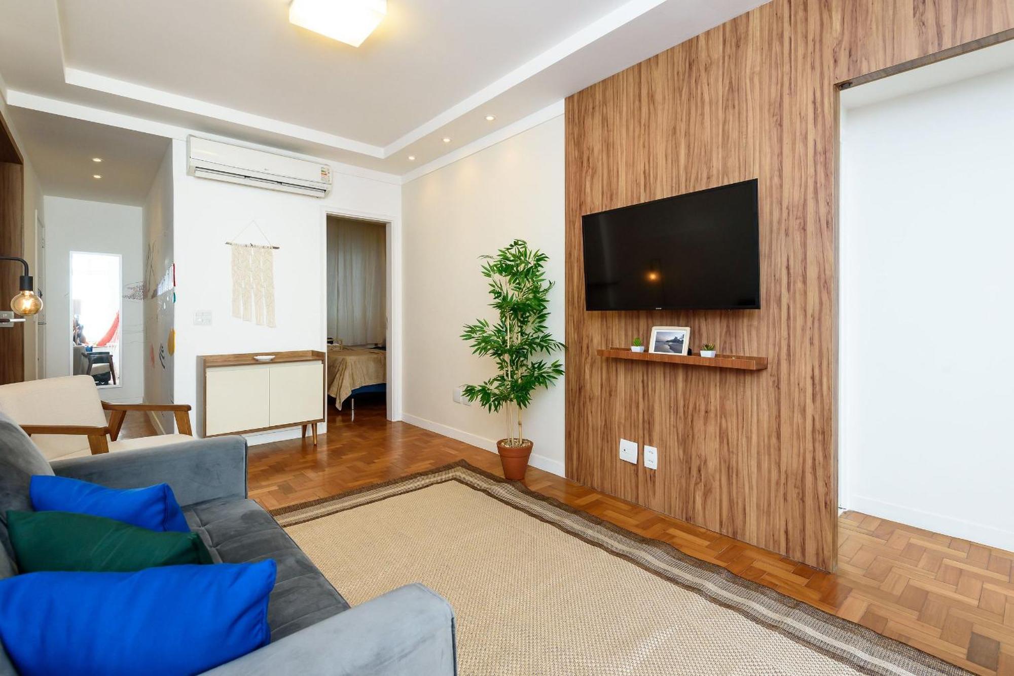 2 Quartos No Leblon A 300m Da | Adp 386/603