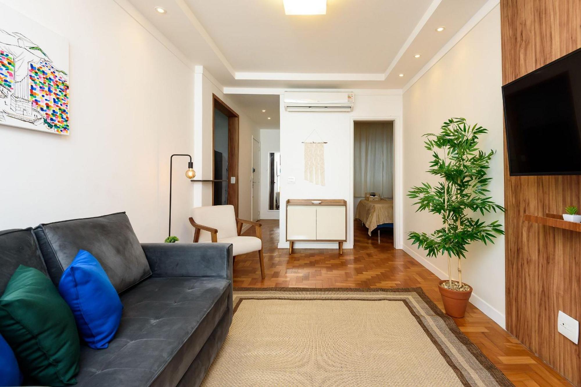 2 Quartos No Leblon A 300m Da | Adp 386/603 Apartment *
