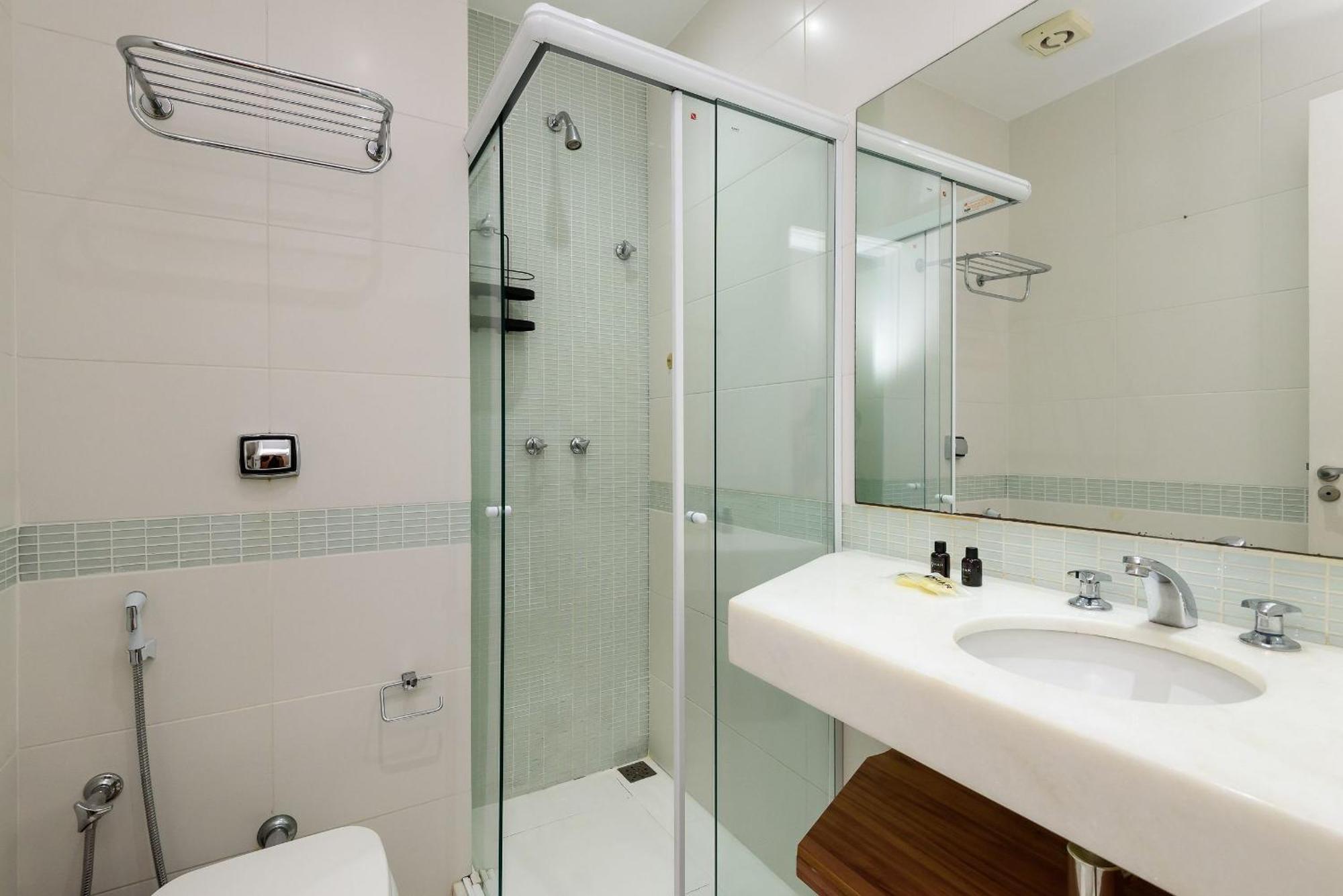 Apartment 2 Quartos No Leblon A 300m Da | Adp 386/603 *